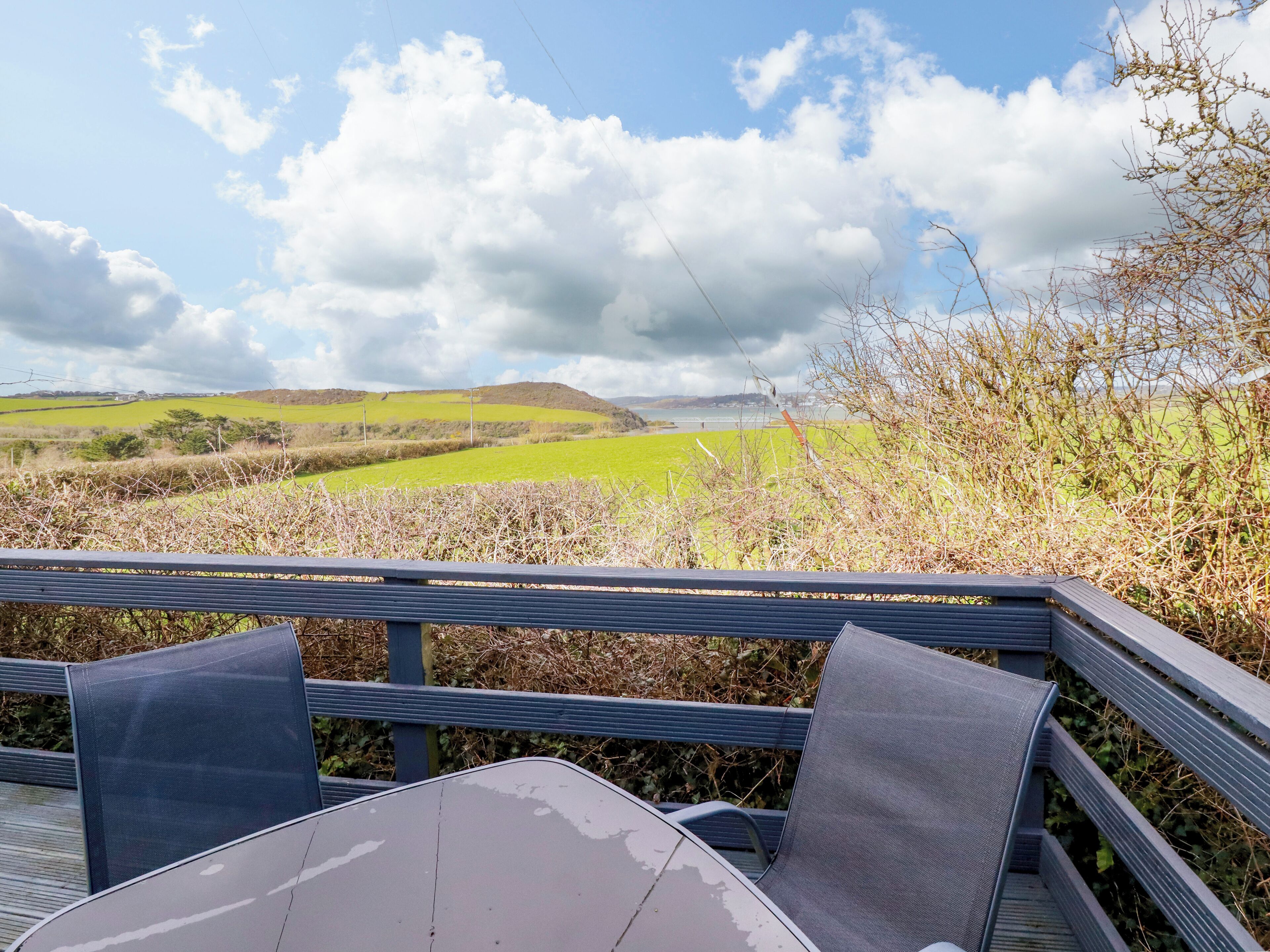 Khu ẩm thực ngoài trời