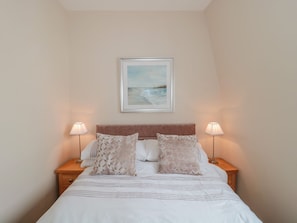 1 bedroom, individually decorated, individually furnished, free WiFi - Regents Deck (Teignmouth)
