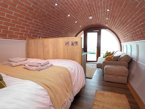 1 chambre, décoration personnalisée, ameublement personnalisé