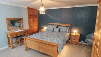 3 bedrooms, individually decorated, individually furnished, free WiFi