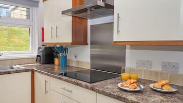 Fridge, dishwasher, electric kettle, toaster