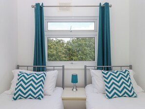 2 bedrooms, individually decorated, individually furnished, free WiFi - Florence's Nest (Dartmouth)