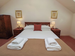 2 bedrooms, individually decorated, individually furnished, free WiFi