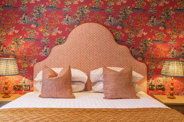 5 bedrooms, individually decorated, individually furnished, free WiFi