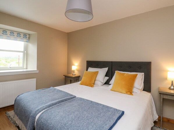 3 bedrooms, individually decorated, individually furnished, free WiFi