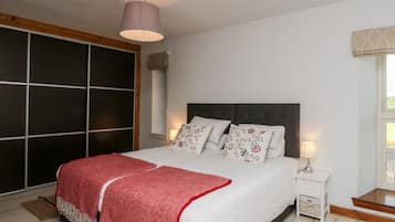 3 bedrooms, individually decorated, individually furnished, free WiFi