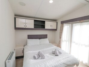 2 habitaciones, decoración personalizada y muebles diferentes 