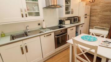 Fridge, dishwasher, electric kettle, toaster