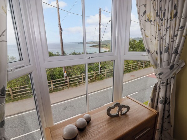 Interior - Morva (New Quay)