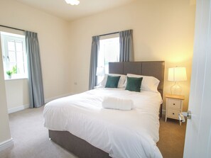 4 slaapkamers, individueel gedecoreerd, individueel gemeubileerd