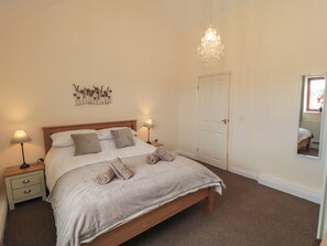 2 bedrooms, individually decorated, individually furnished, free WiFi - Curlew Cottage (Filey)