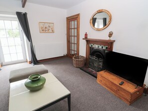 Living area - Honeysuckle Cottage (Cornhill on Tweed)