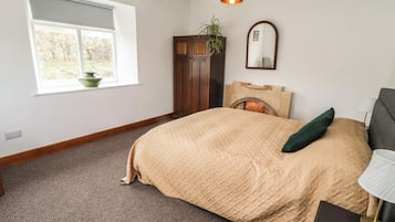 Cottage | 2 bedrooms, individually decorated, individually furnished, free WiFi