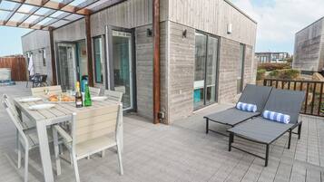 Cottage | Outdoor dining