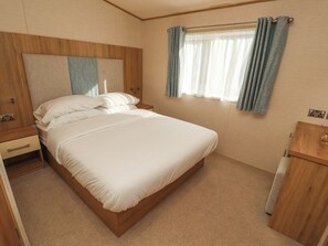 2 개의 침실, 각각 다른 스타일의 인테리어, 각각 다르게 가구 비치, 무료 WiFi