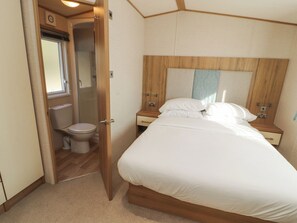 2 bedrooms, individually decorated, individually furnished, free WiFi - Lodge 1 (Carnforth)