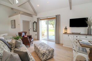 Living area - Church View Retreat (Weston-super-Mare)