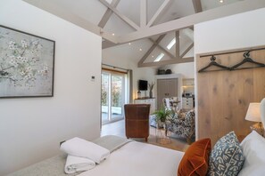 1 bedroom, individually decorated, individually furnished, free WiFi - Church View Retreat (Weston-super-Mare)