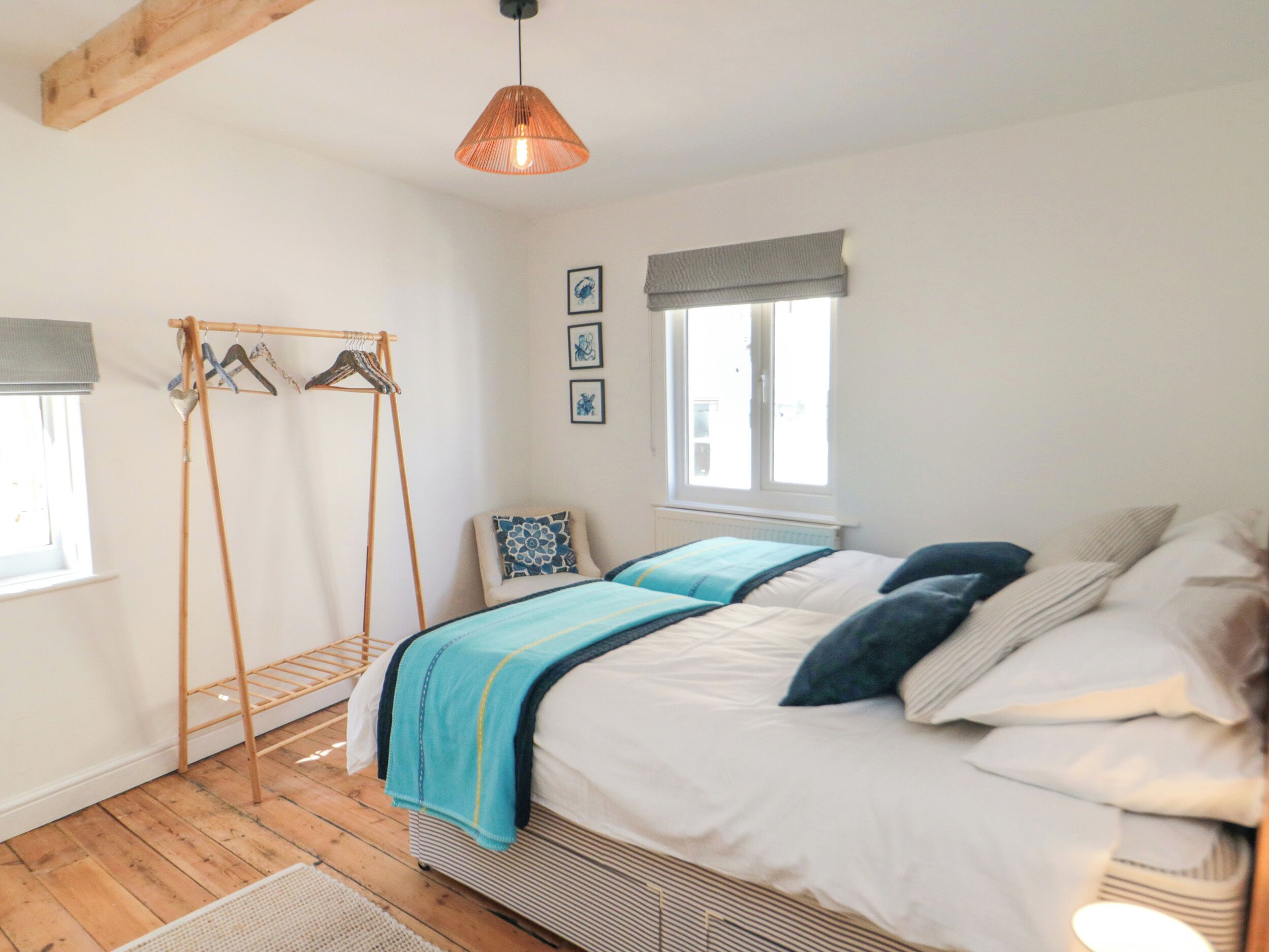 3 habitaciones, decoración personalizada y muebles diferentes 