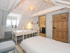 5 soverom, individuelt dekorert og individuelt innredet