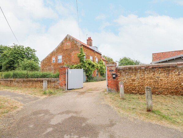 Exterior - Malthouse Farm (King's Lynn)