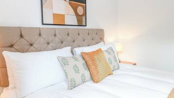 2 bedrooms, individually decorated, individually furnished, free WiFi