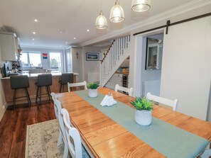 Dining - Gweedore Homestead (Bunbeg)