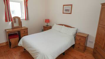 3 bedrooms, individually decorated, individually furnished, free WiFi