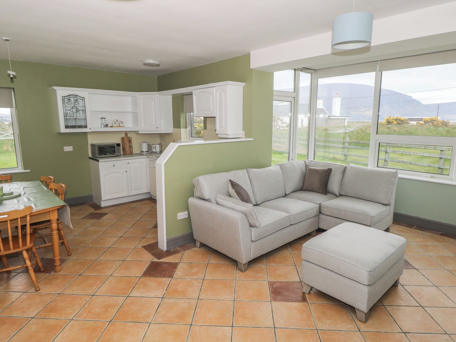 Cottage | Living area