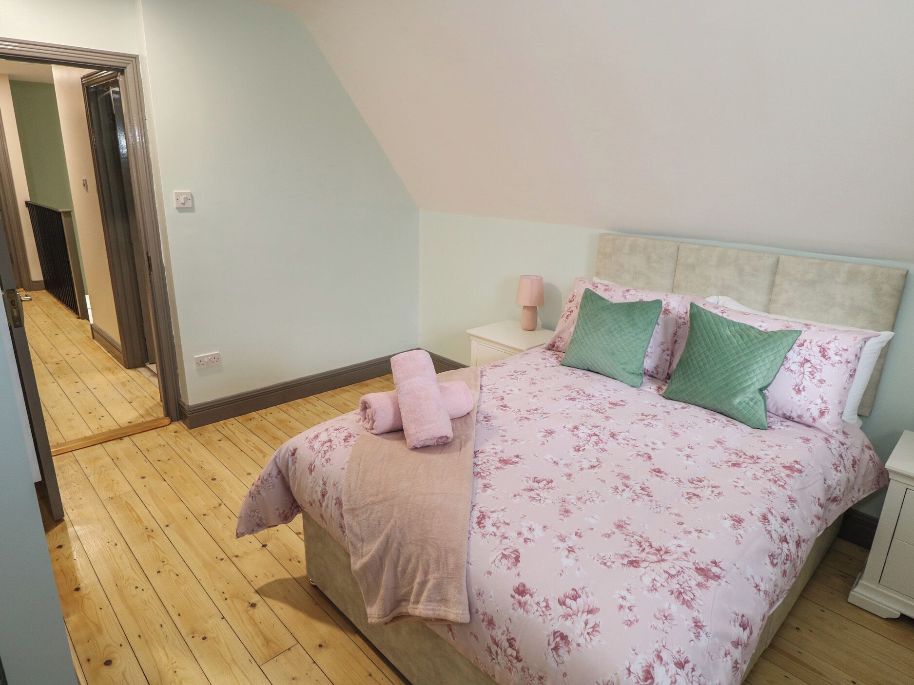 Cottage | 3 bedrooms, individually decorated, individually furnished, free WiFi