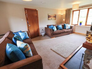 Living area - Low Wood View (Penrith)