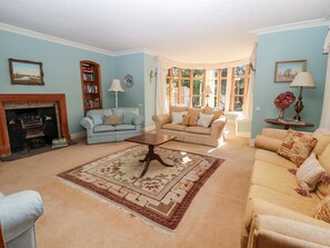 Living area - Mickle Trafford Manor (Chester)