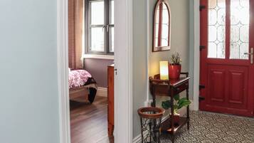 3 bedrooms, individually decorated, individually furnished