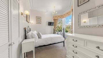 9 bedrooms, free WiFi, individually decorated, individually furnished