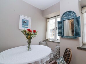 Dining - Little Lemhill Farm Cottage (Lechlade)