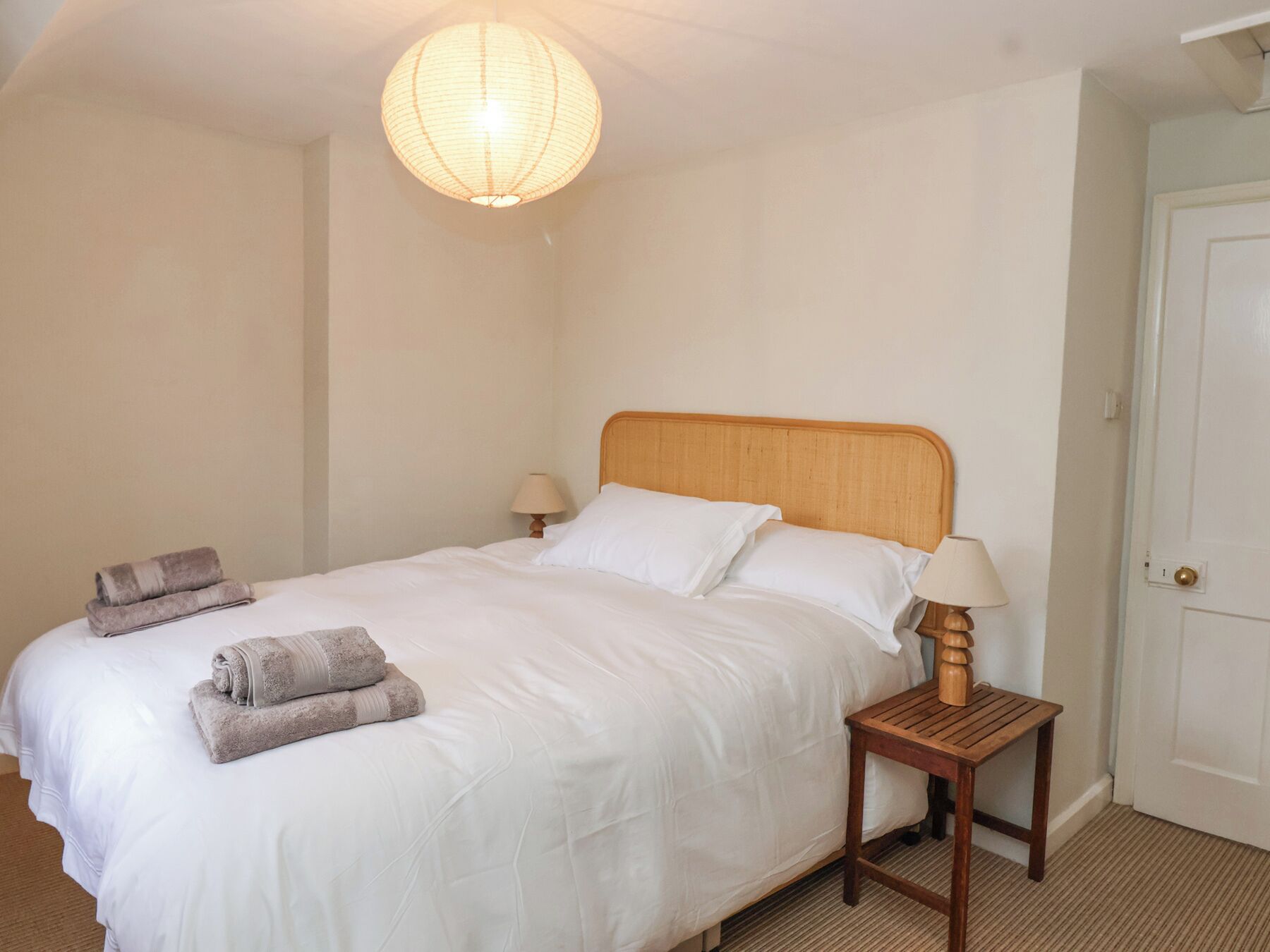 3 bedrooms, individually decorated, individually furnished, free WiFi