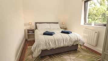 2 bedrooms, individually decorated, individually furnished, free WiFi