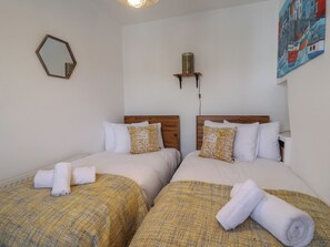 3 bedrooms, individually decorated, individually furnished, free WiFi - Old Harbour Townhouse (Weymouth)