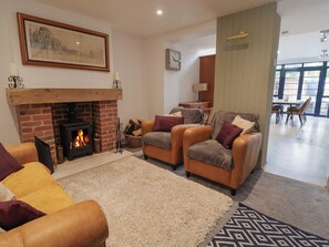 Living area - Old Harbour Townhouse (Weymouth)