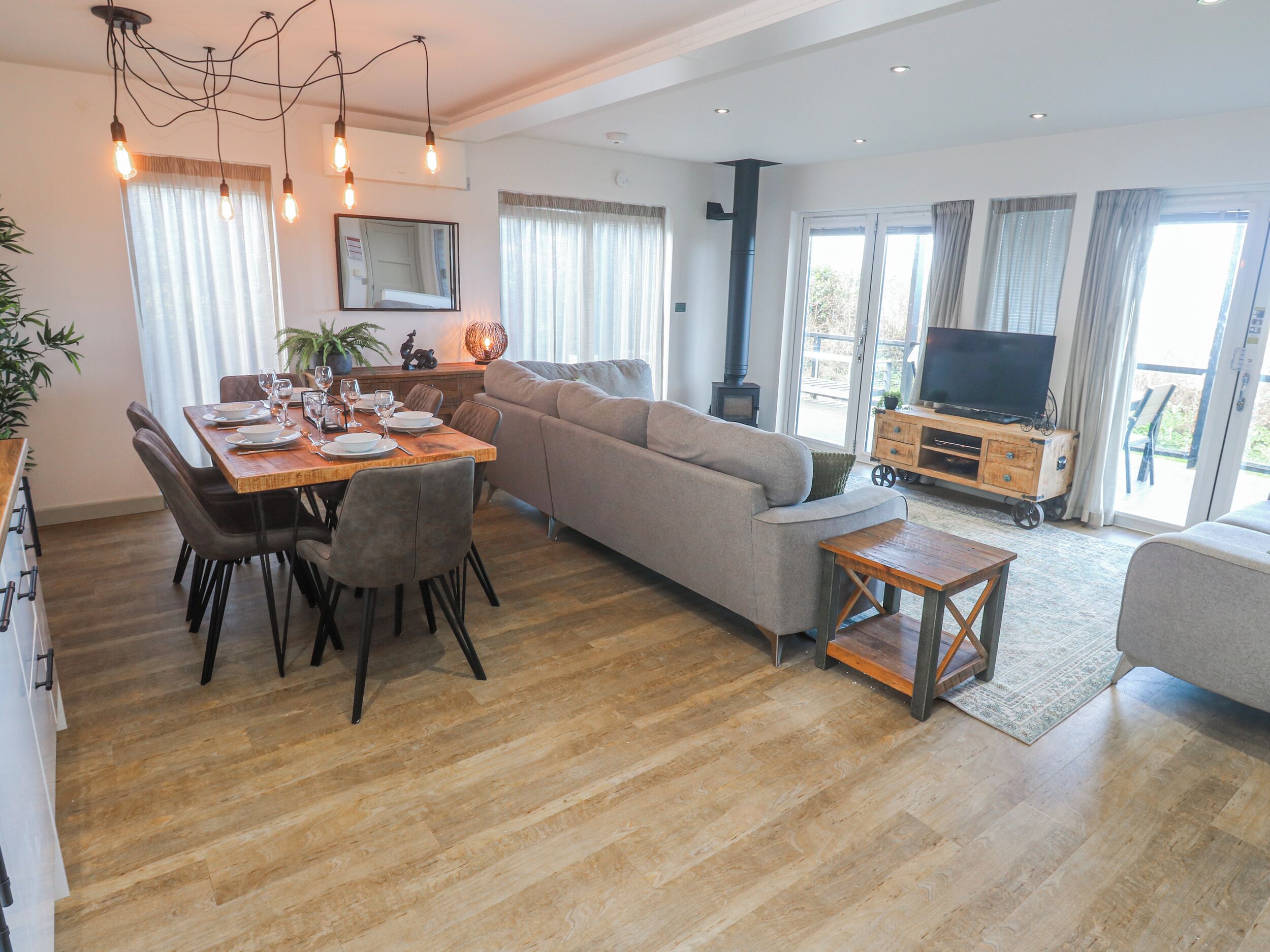 Cottage | Interior
