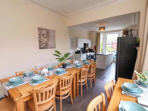 Cottage | Dining - The Corner House (Scarborough)