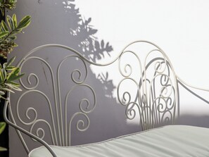 Property grounds - Goldhurst Apartment (Hastings)