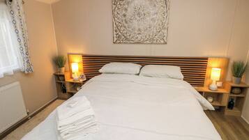 2 bedrooms, individually decorated, individually furnished, free WiFi