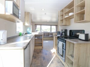 Oppvaskmaskin og kjøkkenutstyr