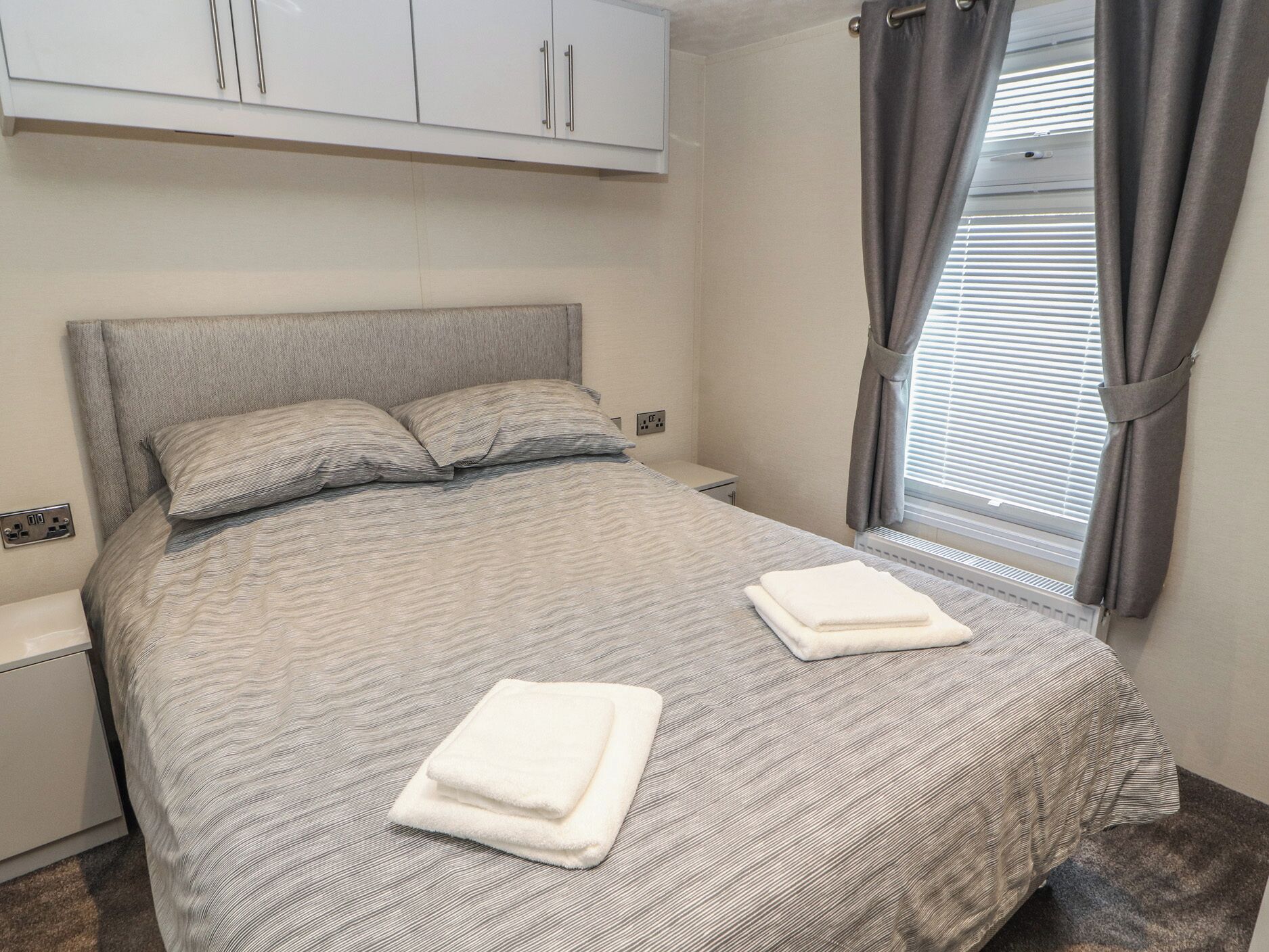 2 bedrooms, individually decorated, individually furnished, free WiFi