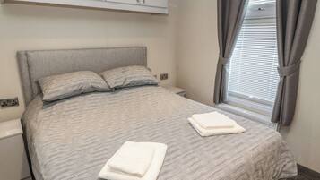 2 bedrooms, individually decorated, individually furnished, free WiFi