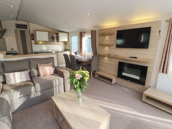 Living area - Lodge 3 (Carnforth)