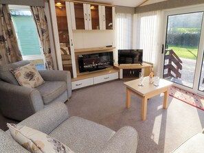 Living area - Lodge 2 (Carnforth)