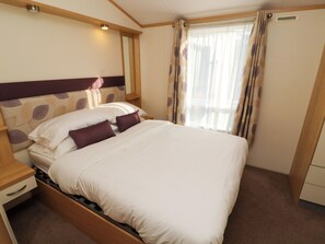 2 bedrooms, individually decorated, individually furnished, free WiFi - Lodge 2 (Carnforth)