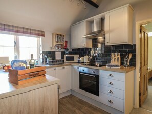 Oppvaskmaskin og kjøkkenutstyr